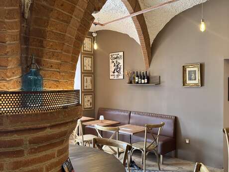 Léonard - Bistro & Cave à vins