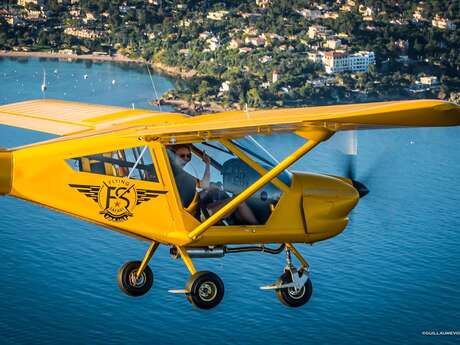 Flug mit Ultraleichtflugzeug - Lufttaufe - Fréjus