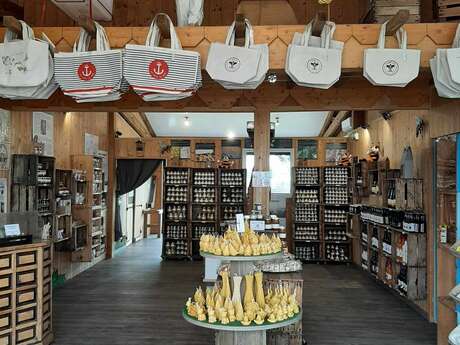 Visite guidée gastronomique à vélo « Sur les pistes des saveurs de l'île de Ré à la journée » par J&M EVASION