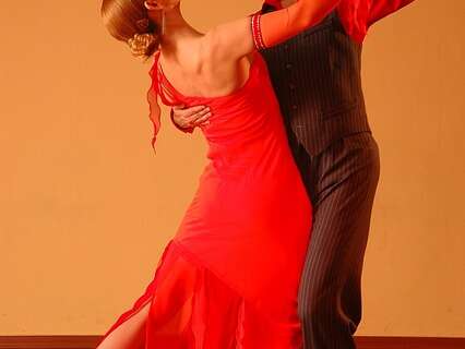 Thé dansant à La  Tour d'Aigues