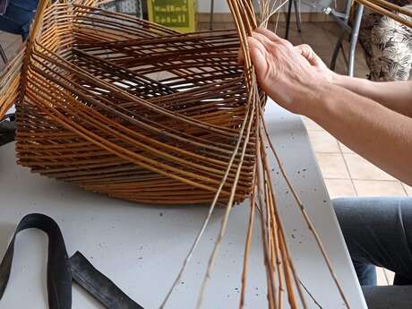 Atelier vannerie : panier zarzo