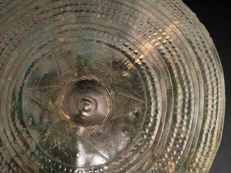 Conférence : Parures enfouies, Parures immergées Conférence : Parures enfouies, Parures immergées