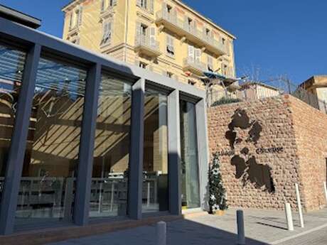 Village Charlot: guided tours of the Village