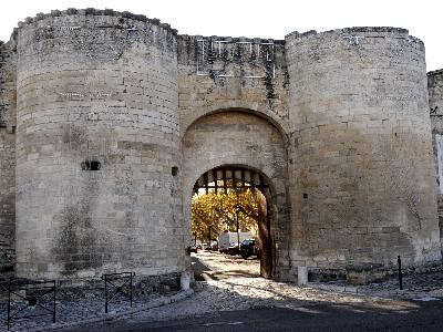 Porte de la Condamine