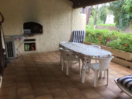 Le Mas d'Aiguebelle - 2-Zimmer-Apartment Nr. 2