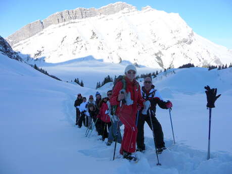 Guided snowshoe : Col des Aravis, amazing viewpoint over Mont-Blanc.