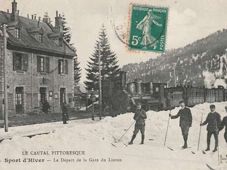 Guided tour of Le Lioran resort with lanterns