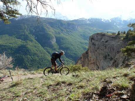 La Grande Traversée des Hautes Alpes en VTT avec MTB Ecole de VTT