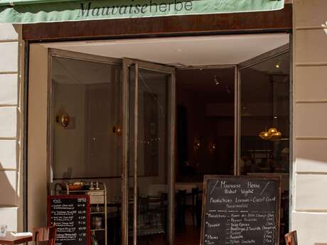 Mauvaise Herbe