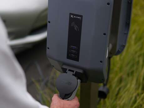 Bornes de recharge véhicule électrique - Lamotte-Du-Rhone