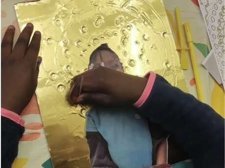 Visite-atelier en famille au musée du Petit Palais : De l’or, de l’or, encore de l’or ou ça brille au musée !