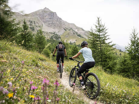 Barcelonnette - Col des Alaris - Uvernet-Fours