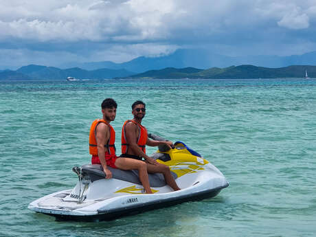 Jet ski trip on the lagoon - Nouméa Islands Tours