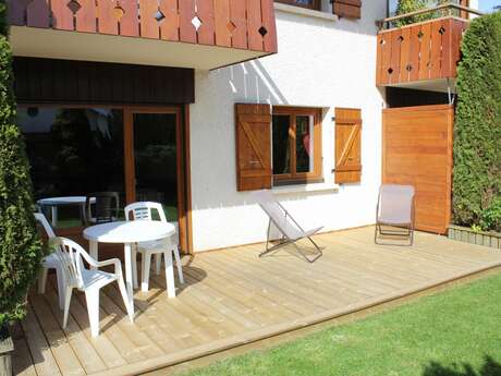 Les Eglantines - Colibri