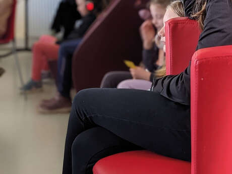 Théâtre : À vue de nez sous casque