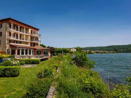 Le Beau Rivage