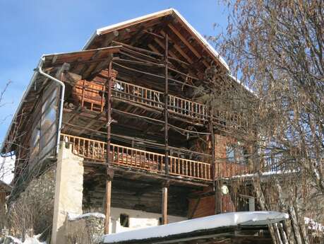 Chalet 12 personnes - Gîte de Peyre Belle