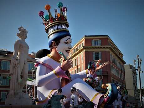 Excursion en bus au Carnaval de Nice - Bataille de fleurs
