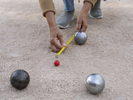 Concours de pétanque