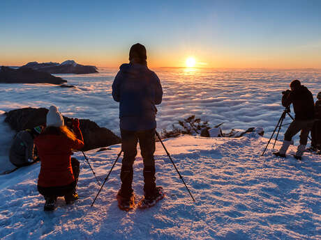 Photographiez la montagne sous la neige