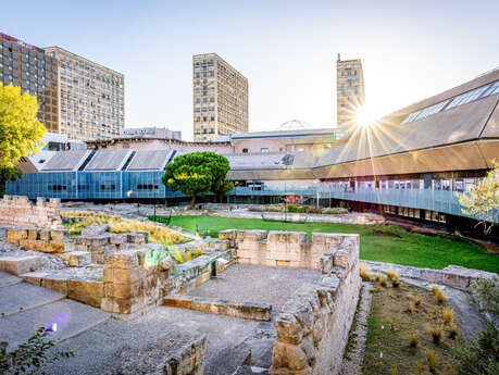Balade urbaine "Balade-croquis des anciens quartiers du Vieux-Port"
