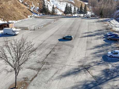 Parking du centre équestre