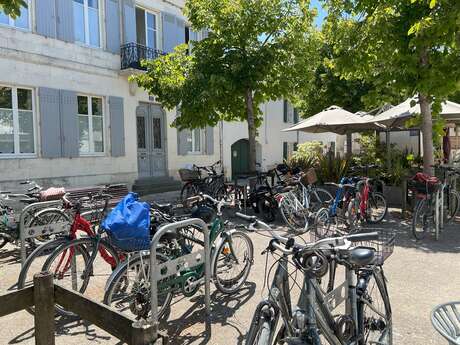 Bicycle parking - Trousse Chemise