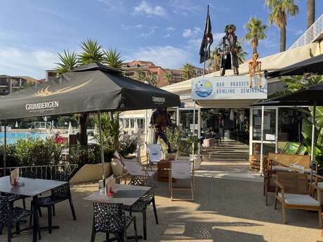 Restaurant - Bar - Jeux - Bowling