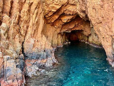 Randonnée en Jet-ski 2h00 by Sublim Sky