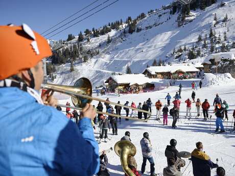 Animation musicale avec la Fanfare "Les boules de feu"