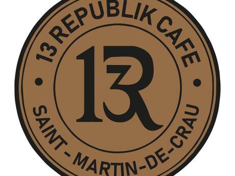 13 Republik Café