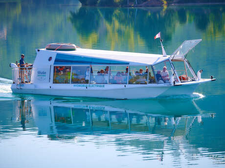 Croisière commentée sur le lac d'Esparron-de-Verdon