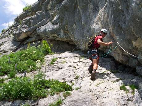 Via ferrata pour tous avec votre guide - Montagne Activités