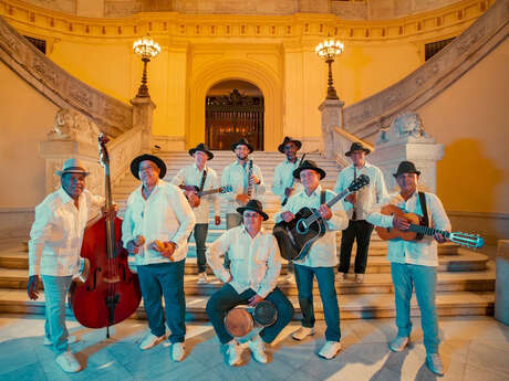 GRUPO COMPAY SEGUNDO