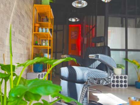 Atypical studio barber shop