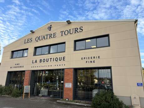 Les Quatre Tours