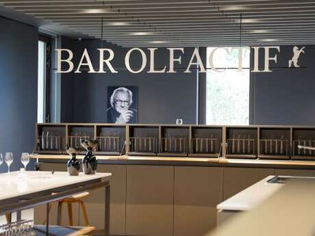 Bar olfactif à La Cavale à Cucuron