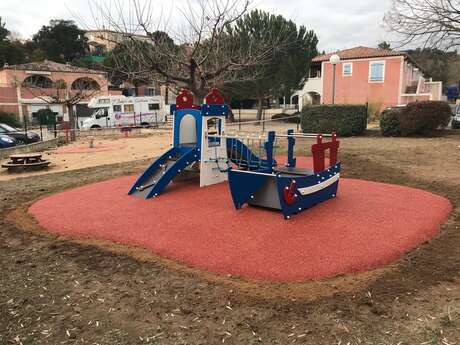 Aire de jeux pour enfants des Esterêts du lac