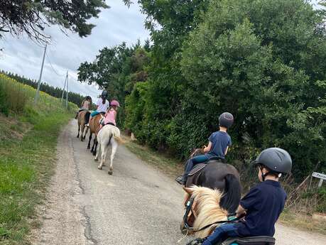 Centro ecuestre - Club de ponis "L'écurie Occitane