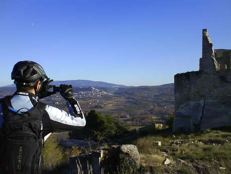 MTB Nr. 48 - Vom Calavon zum Château de Lacoste