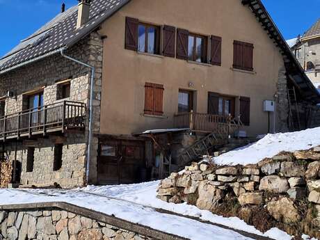 Appartement "Harmonie des Ecrins"  4 pièces 6/8 personnes Les Veyers