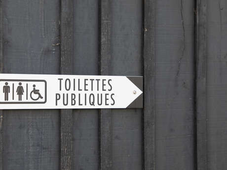 Toilettes publiques - Caussols