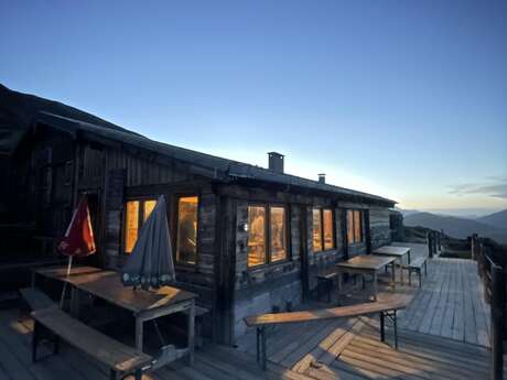Le refuge Évariste Chancel depuis La Grave