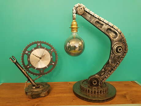 Alain Mercier - Making decorative objects from recycled metal