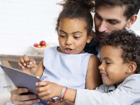 Mon enfant, les écrans et moi - Exposition