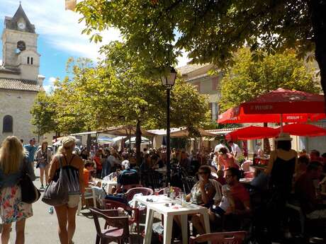 Weekly market at Sault