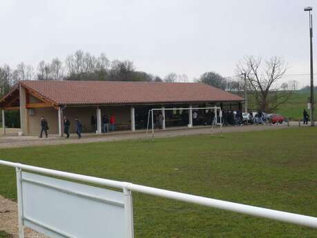 Auvent du stade - Bény