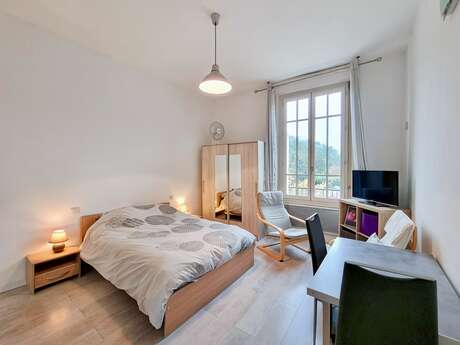 Meublé au Grand Hôtel 211