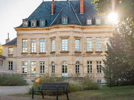 Musée Déchelette : où sont les femmes ?