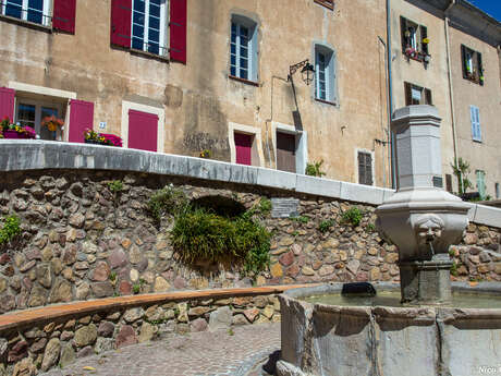 Roquebrune au fil de l'eau